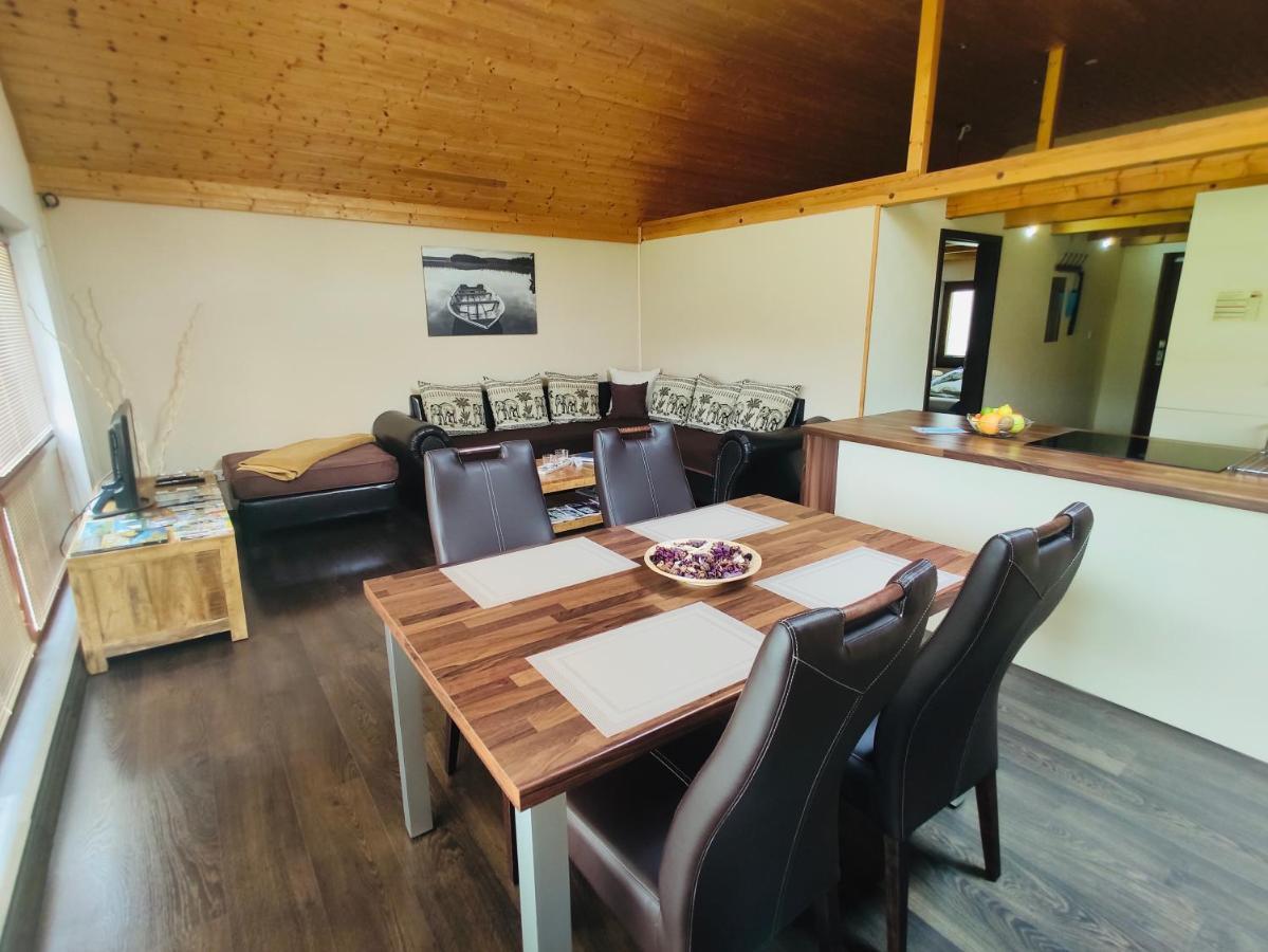 Grand Spa Holiday Home Szklenófürdő Kültér fotó