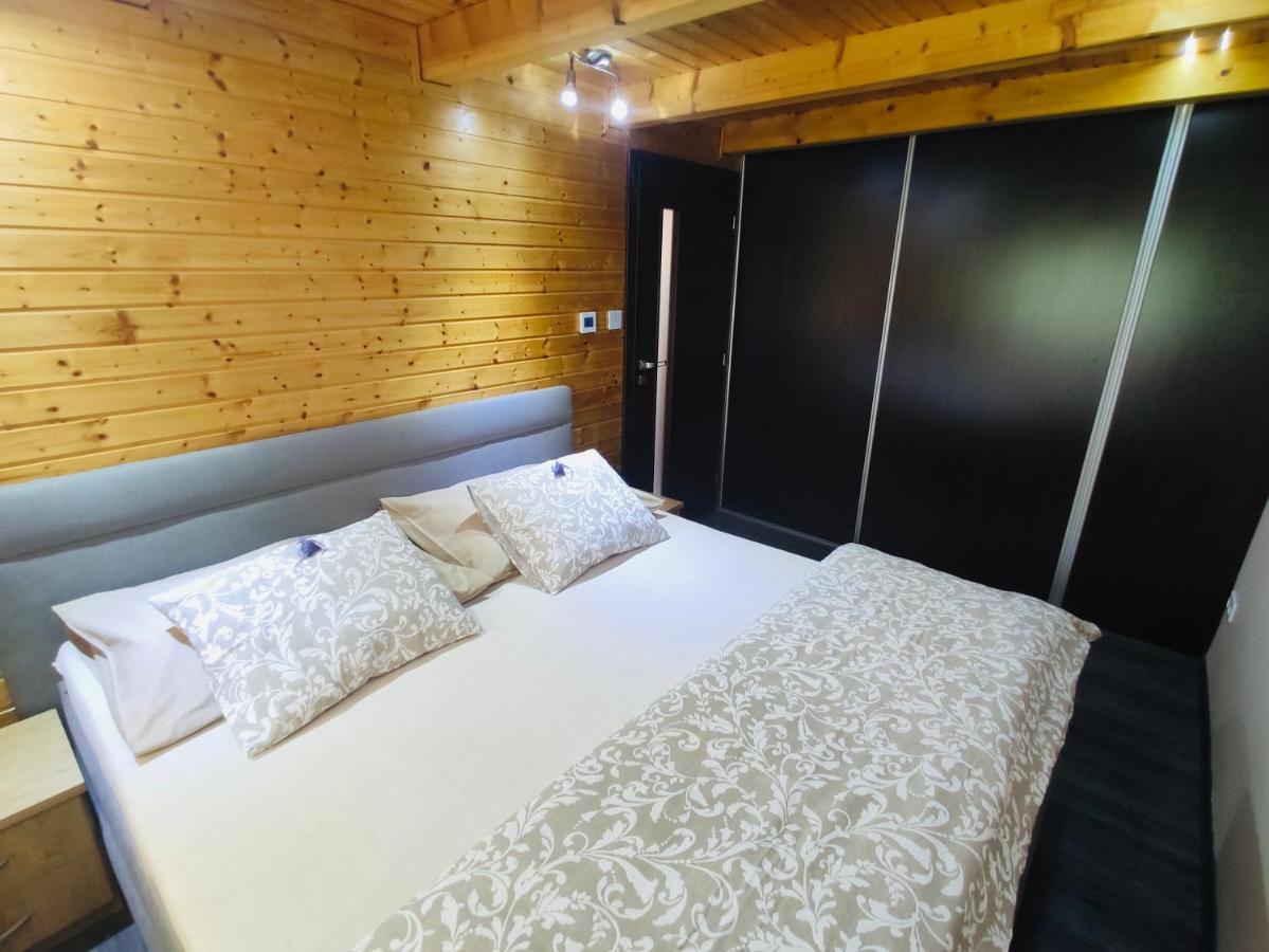 Grand Spa Holiday Home Szklenófürdő Kültér fotó