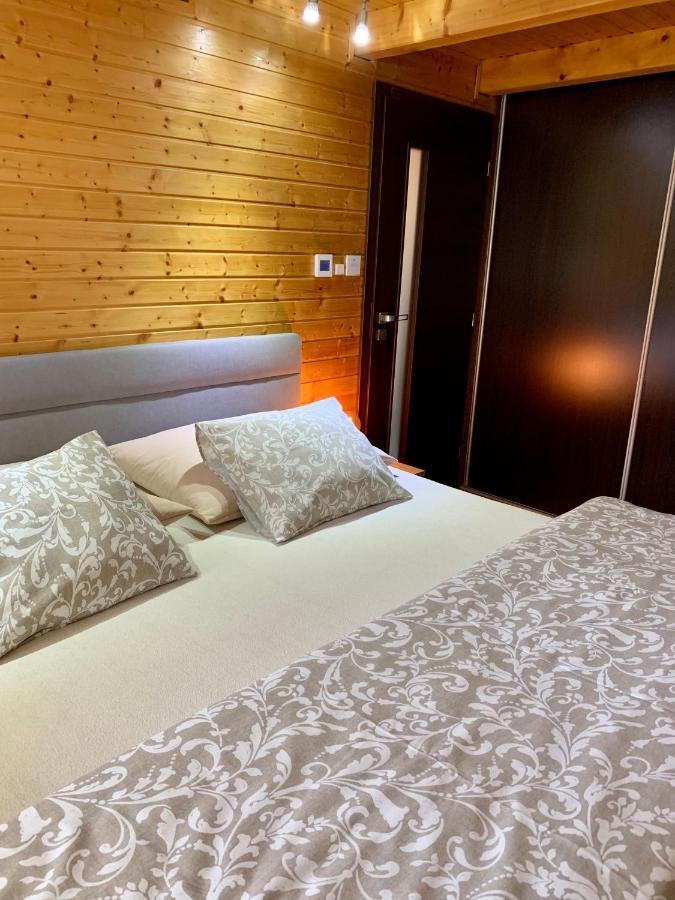 Grand Spa Holiday Home Szklenófürdő Kültér fotó