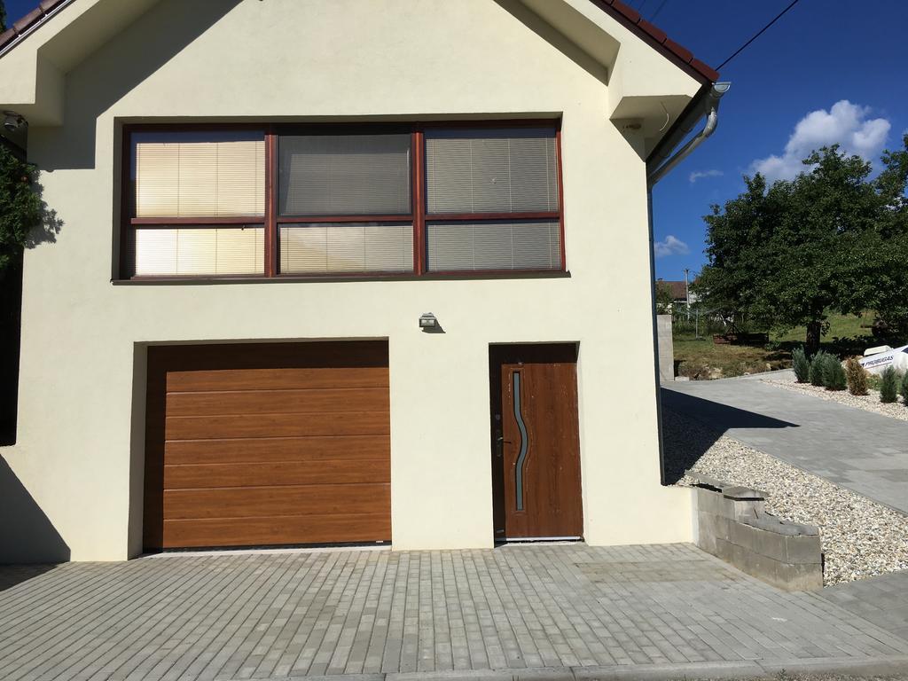 Grand Spa Holiday Home Szklenófürdő Kültér fotó