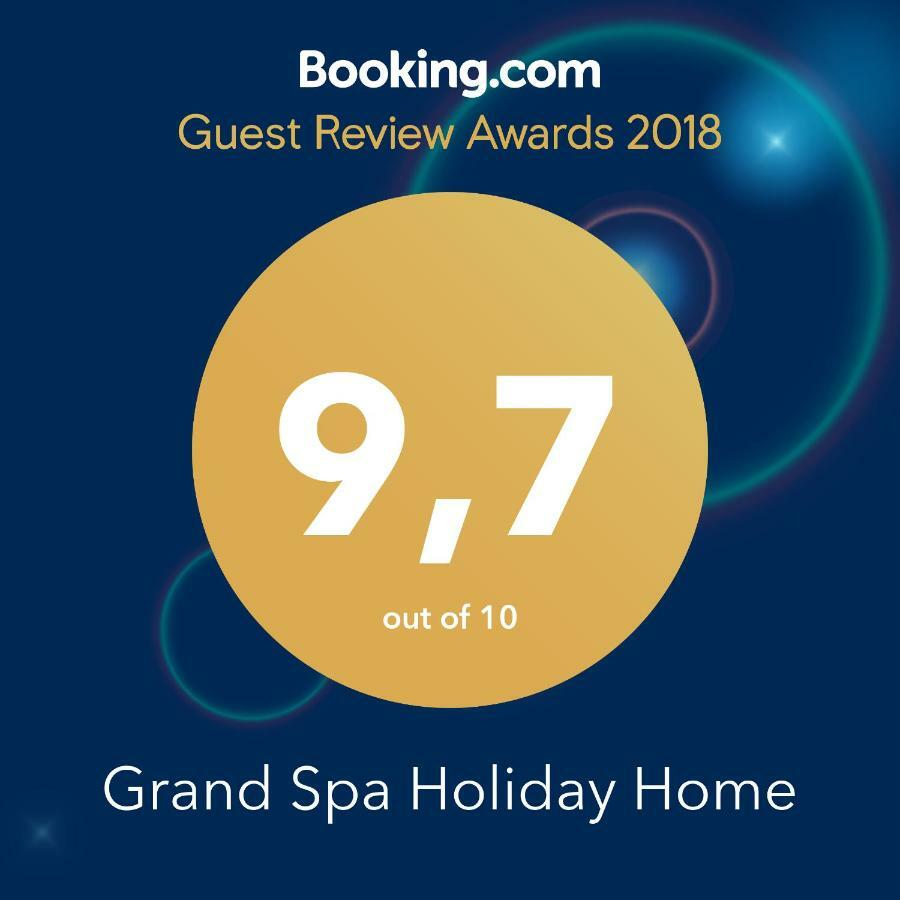 Grand Spa Holiday Home Szklenófürdő Kültér fotó